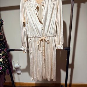 Vintage Elegant Velvet Cream Button-Up Dress